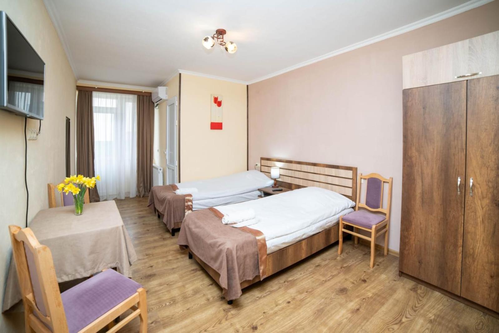 Guest House Kavkasioni 33 เทลาวี ภายนอก รูปภาพ